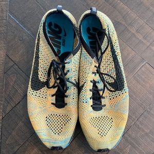 Nike Flyknit Racer Sherbert